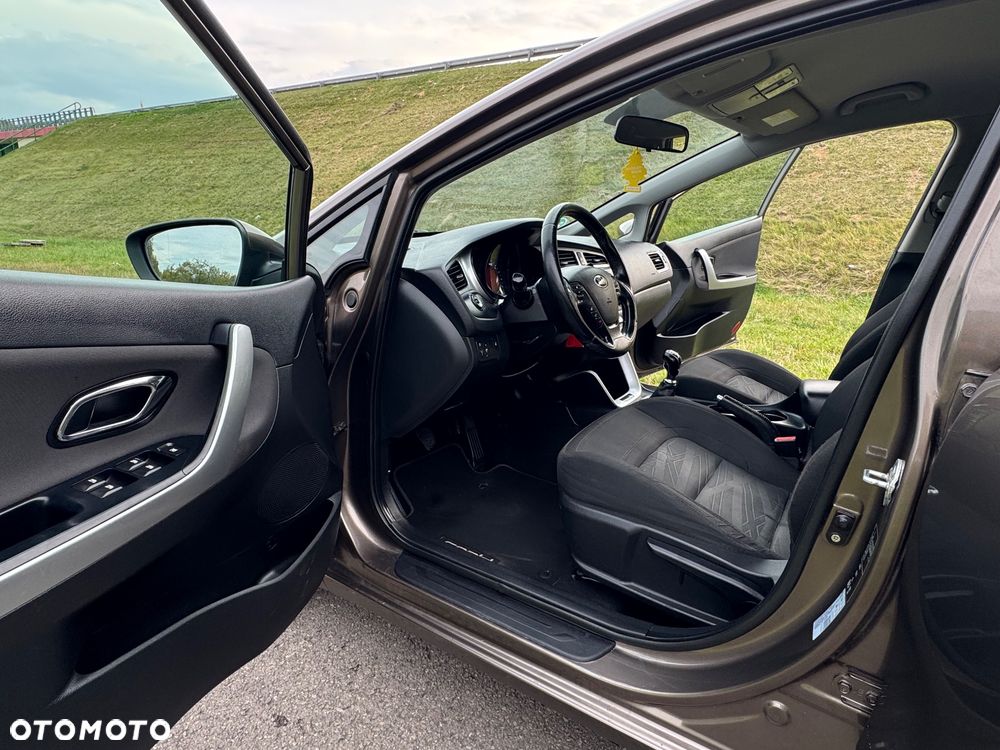 Kia Ceed 1.4 CVVT Fifa World Cup Edition - 31