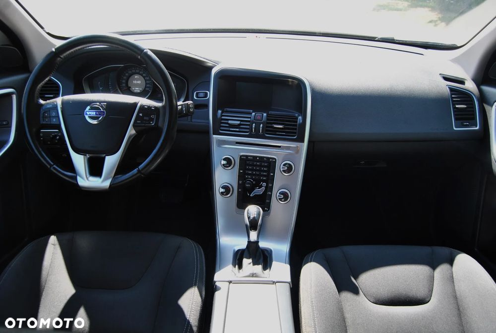 Volvo XC 60 D3 Geartronic Momentum - 9