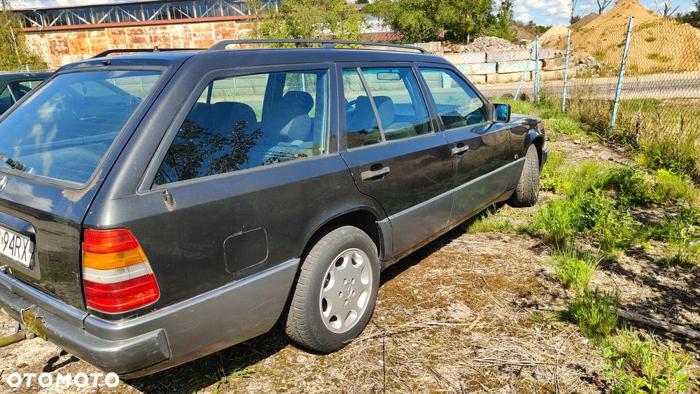 Mercedes-Benz W124 (1984-1993) - 23