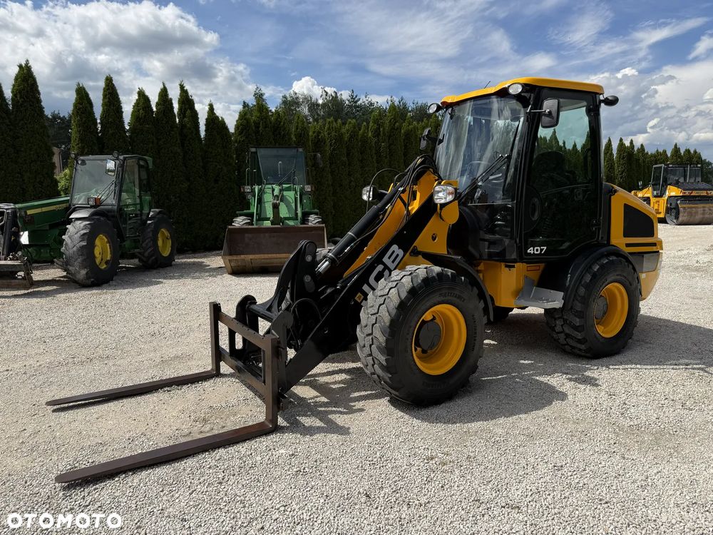 JCB 407 T4 / 2019 ROK / SILNIK 4-CYL BEZ DPF I ADBLUE / PIĘKNA / ORYGINAŁ / ZADBANA / SPROWADZONA Z NIEMIEC / MAŁE GABARYTY / SILNA / 406 408 409 60 70 M 506 509 - 13