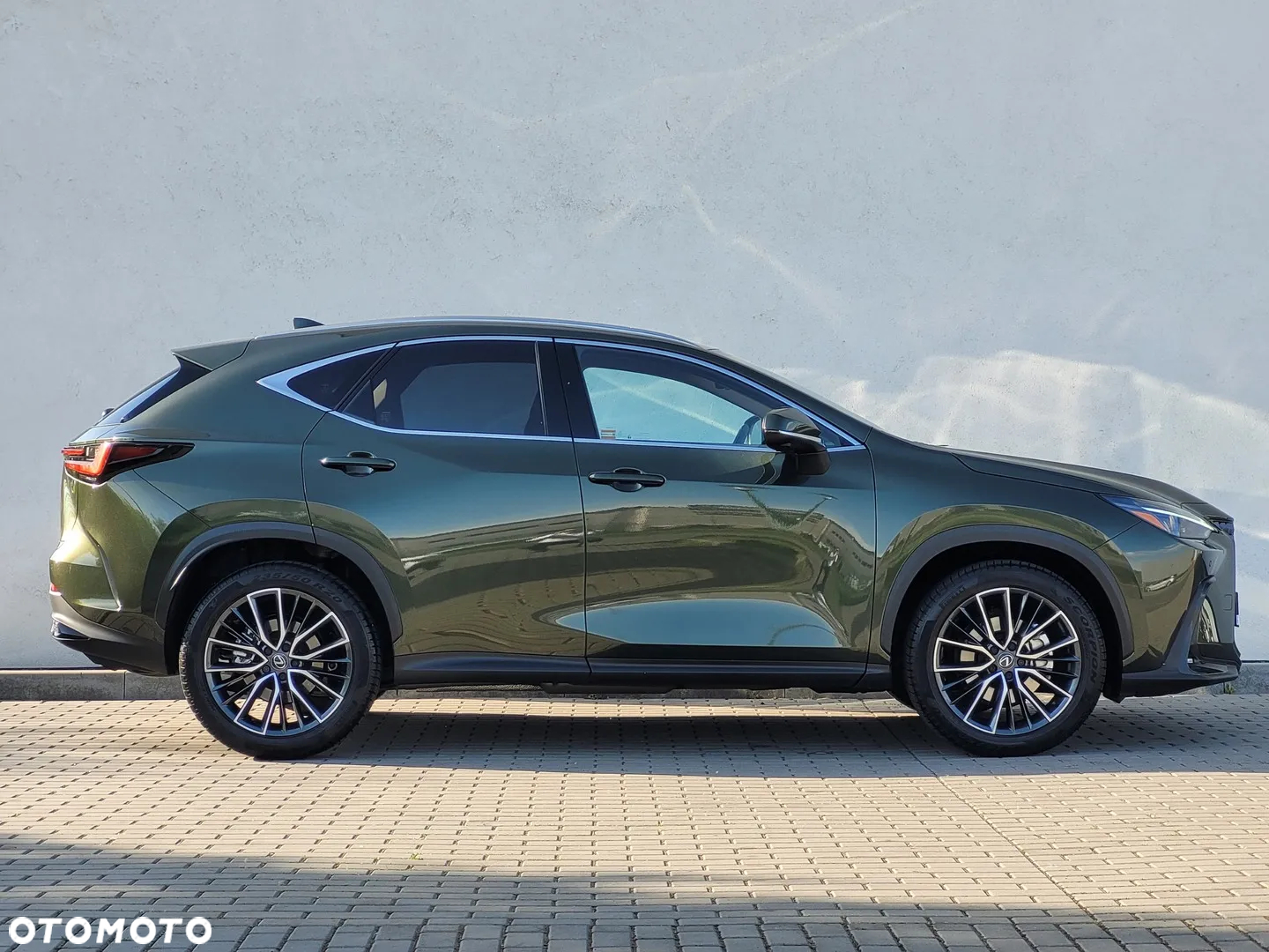 Lexus NX 350h Omotenashi AWD - 12