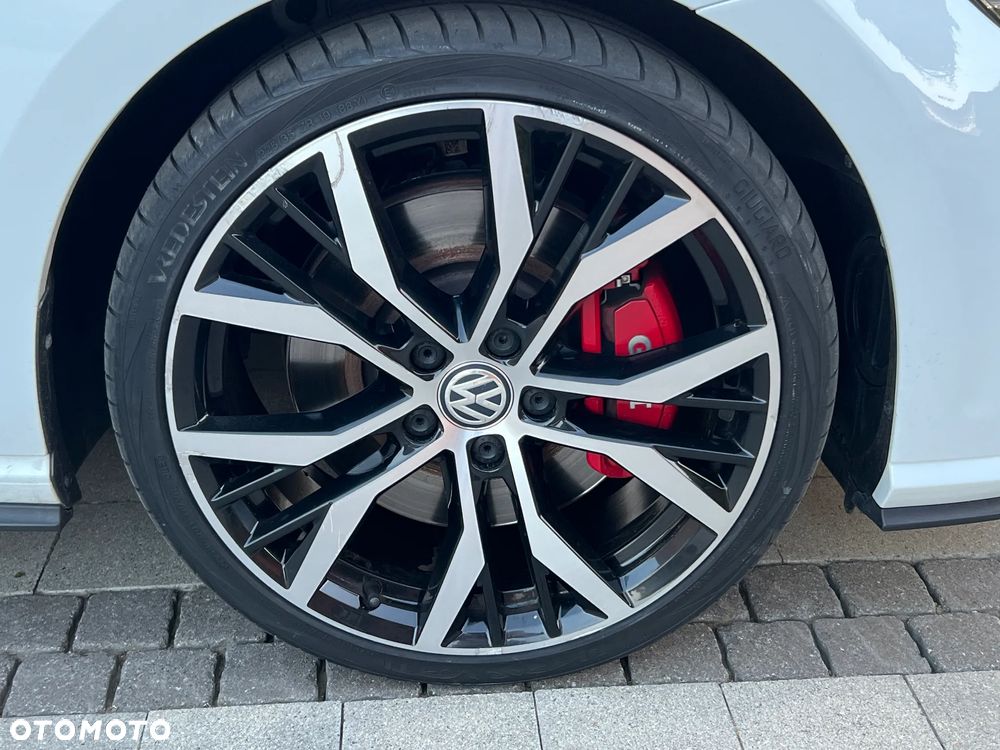 Volkswagen Golf GTI 2.0 TSI OPF DSG Performance - 29