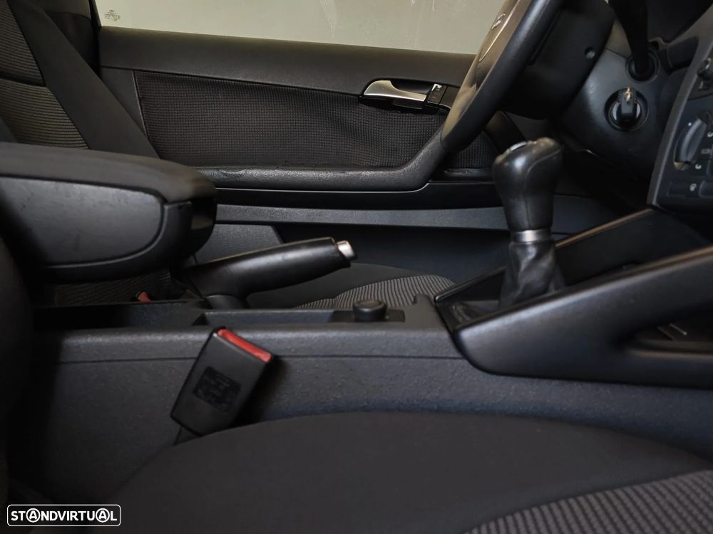 Audi A3 2.0 TDI Ambiente - 31