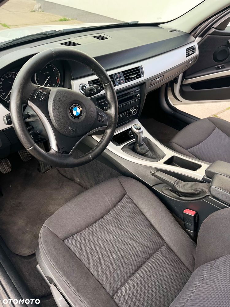 BMW Seria 3 - 8