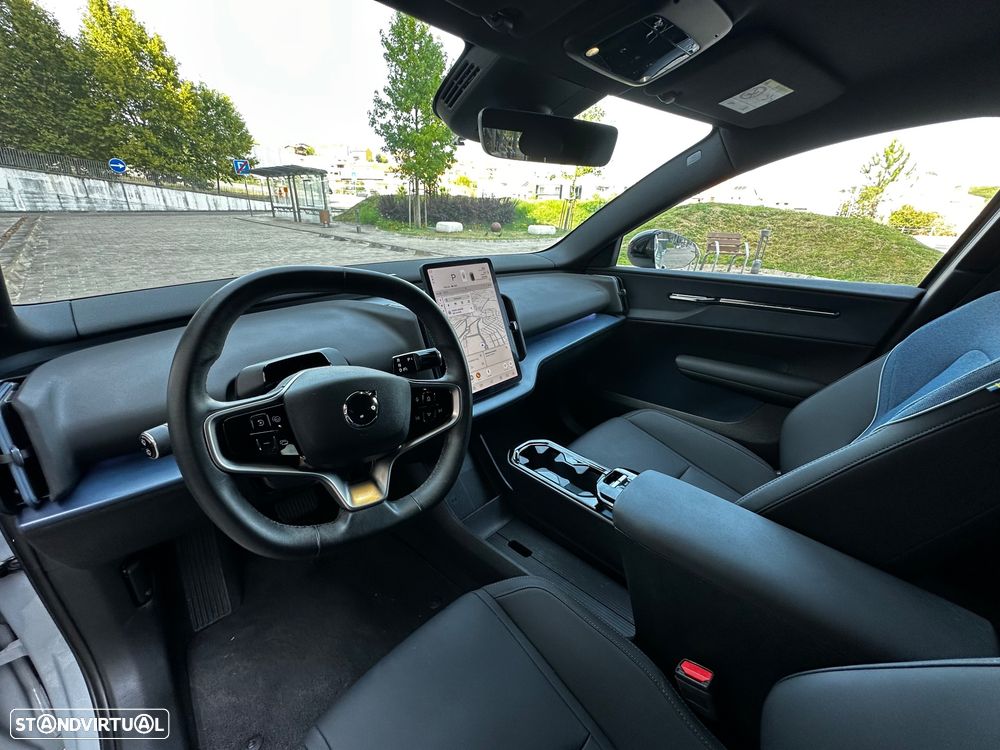 Volvo EX30 69 kWh Single Motor Extended Range Plus - 22