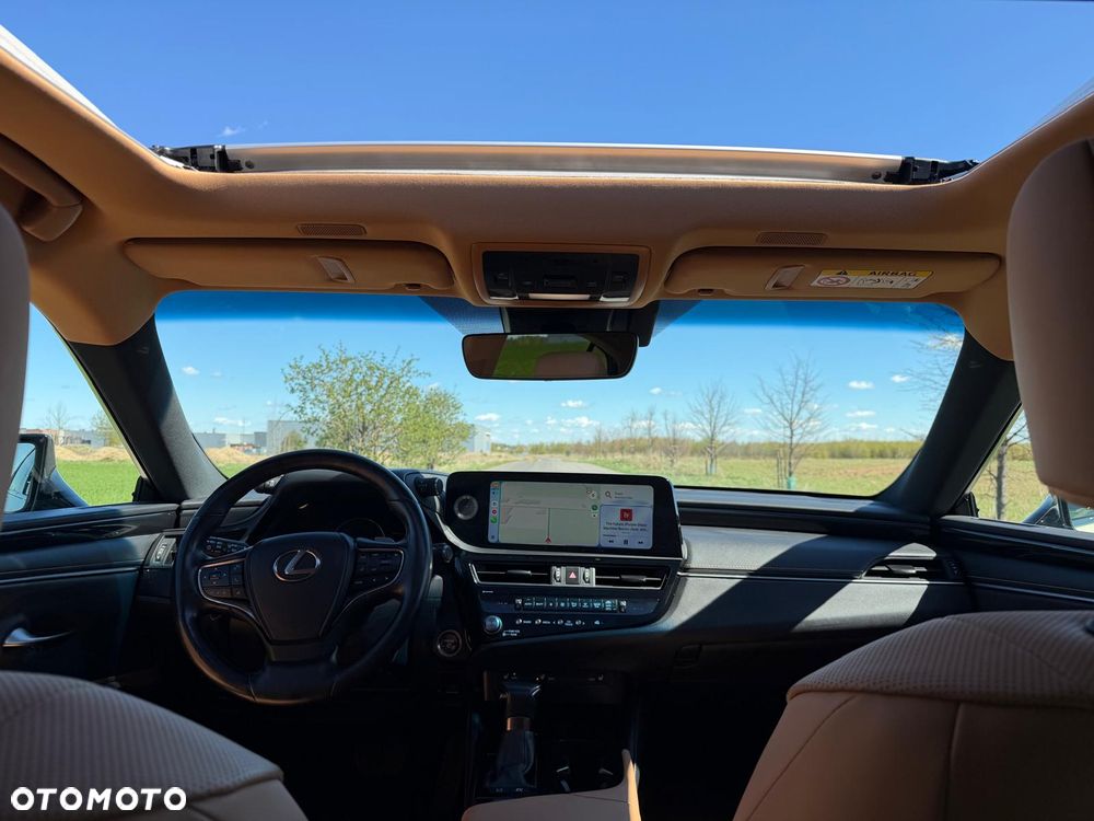 Lexus ES 300h Business Edition - 7