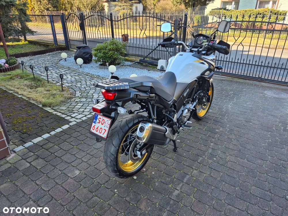 Suzuki V-STROM - 6