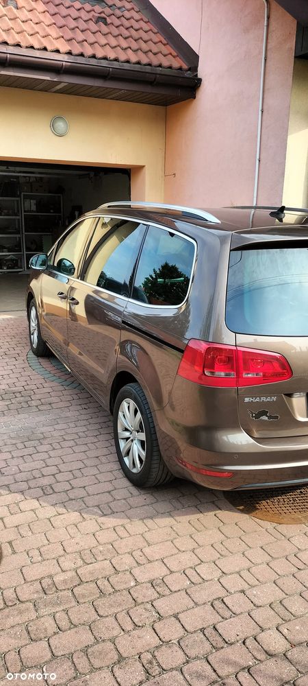 Volkswagen Sharan 2011 photo 2