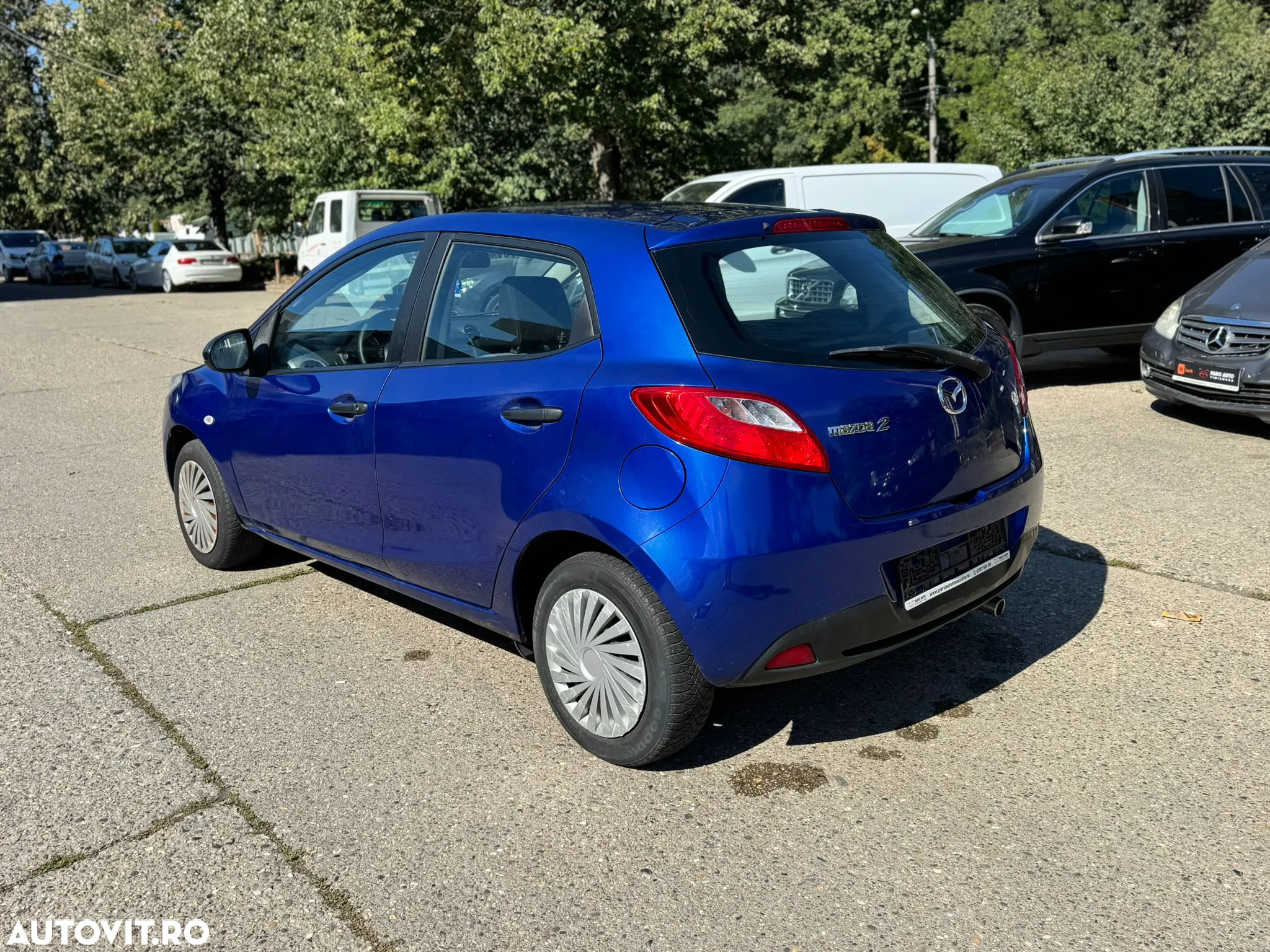 Mazda 2 1.3i CE Pro - 2