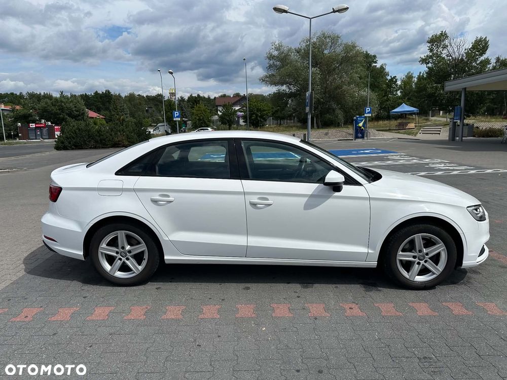 Audi A3 Limousine 35 TFSI S tronic - 10