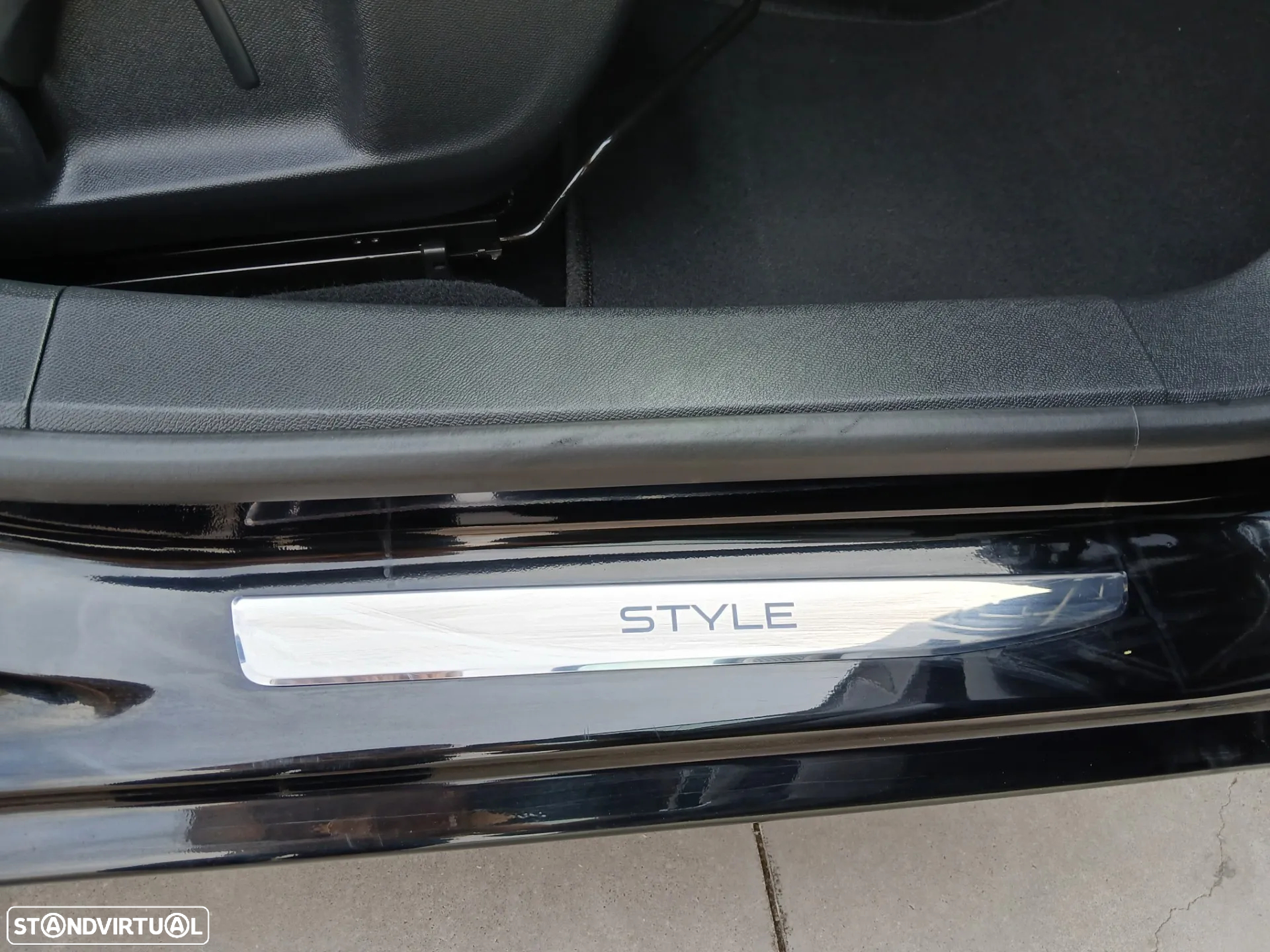 Peugeot 308 1.5 BlueHDi Style - 28
