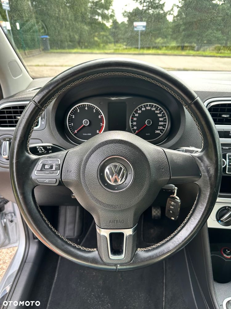Volkswagen Polo - 22