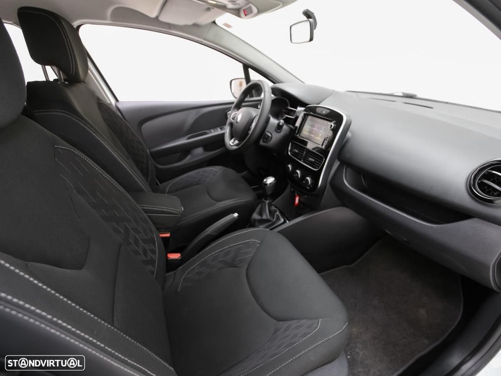 Renault Clio Sport Tourer - 9