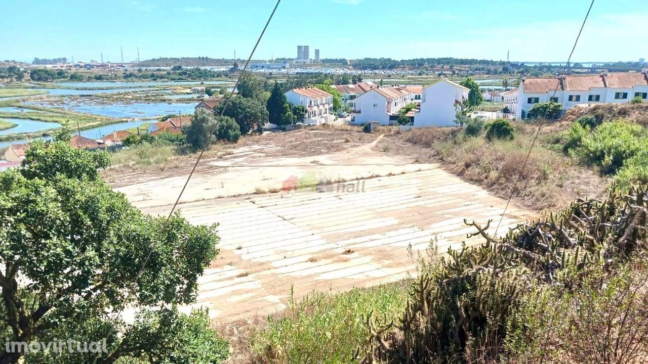 Terreno rústico com viabilidade construção nas Praias do Sado, em Setú - Grande imagem: 3/22