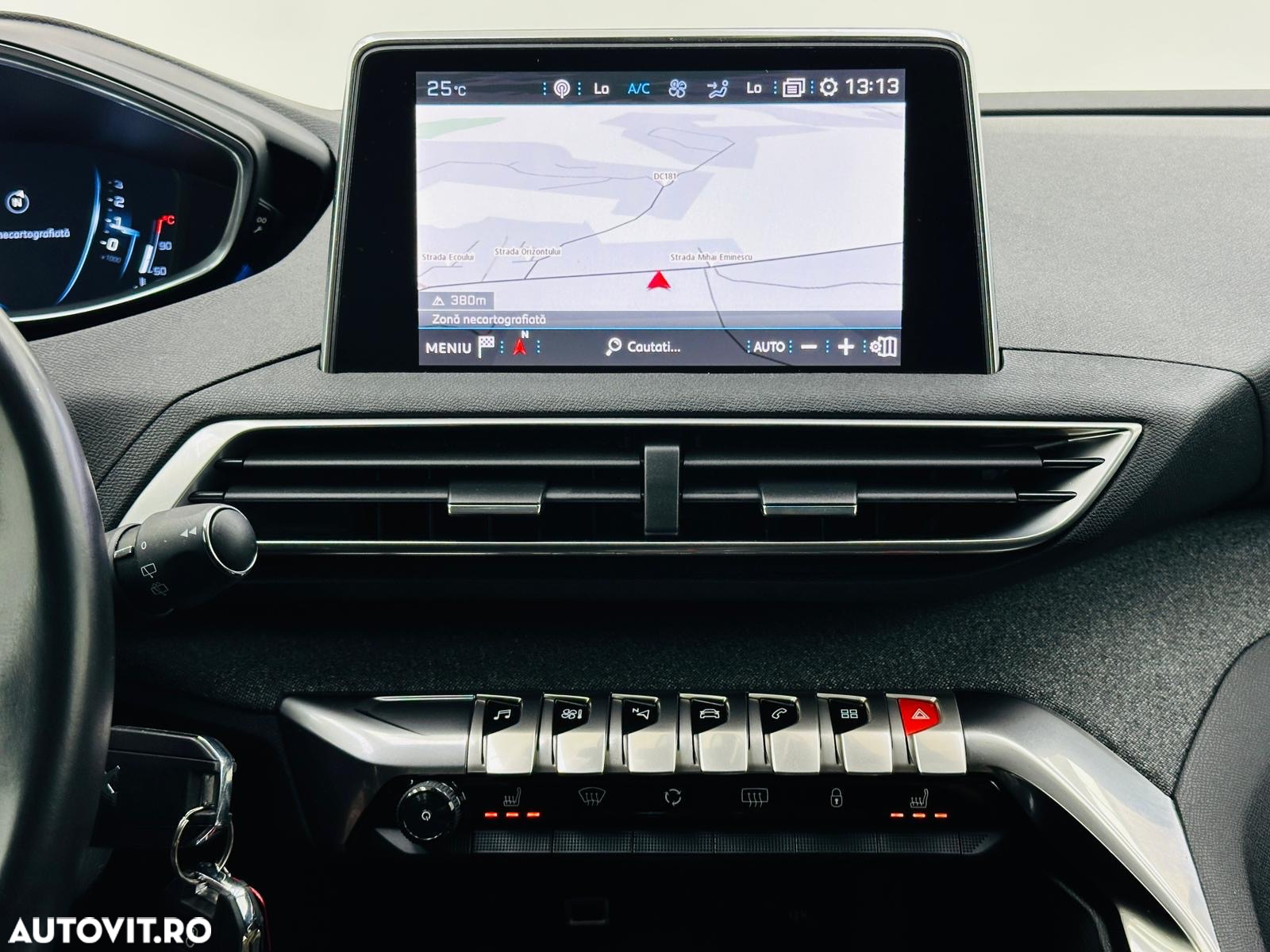 Peugeot 5008 - 30