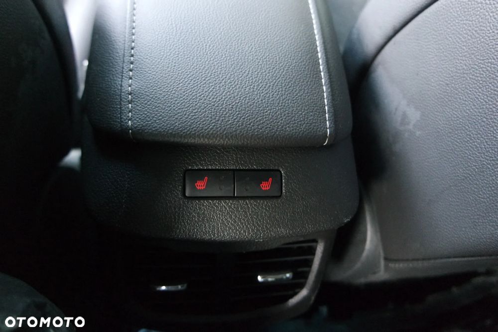 Ford Mondeo - 8