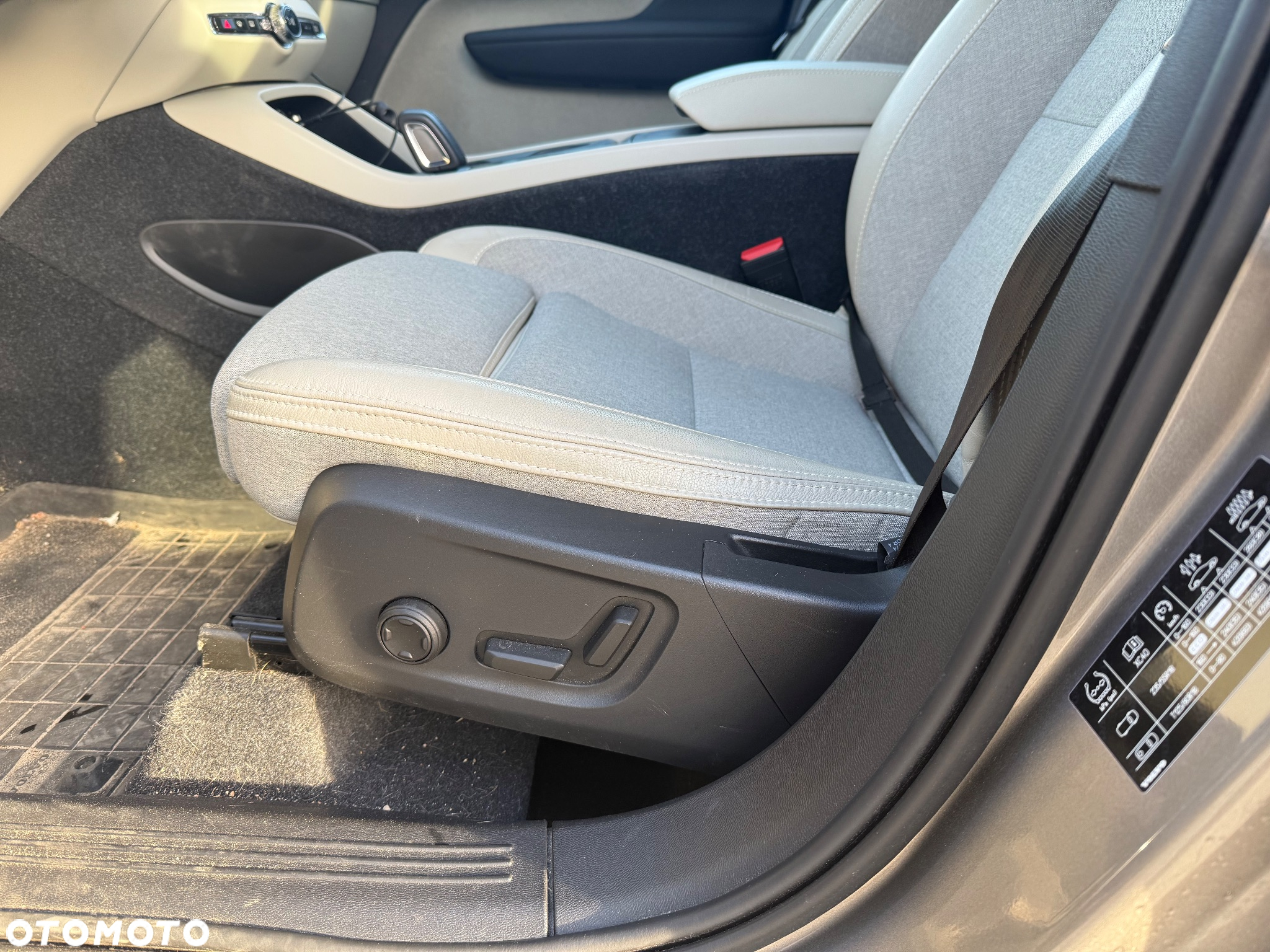Volvo XC 40 D3 AWD - 8