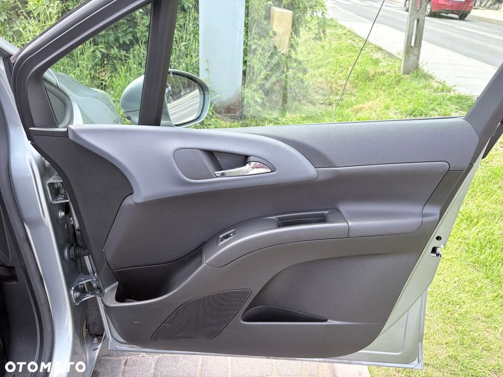 Opel Meriva 1.4 Cosmo - 11