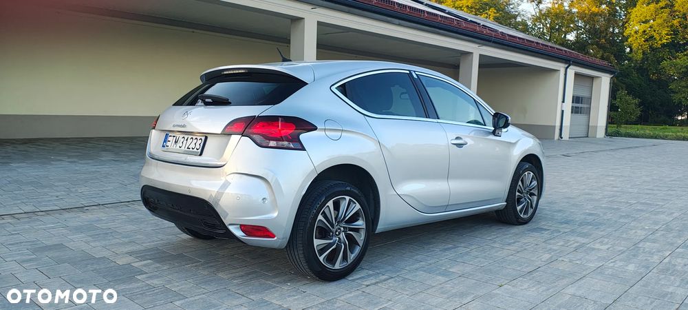 Citroën DS4 1.6 e-HDi SoChic MCP - 11