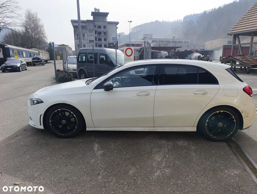 Mercedes-Benz Klasa A 250 4Matic 7G-DCT AMG Line - 2