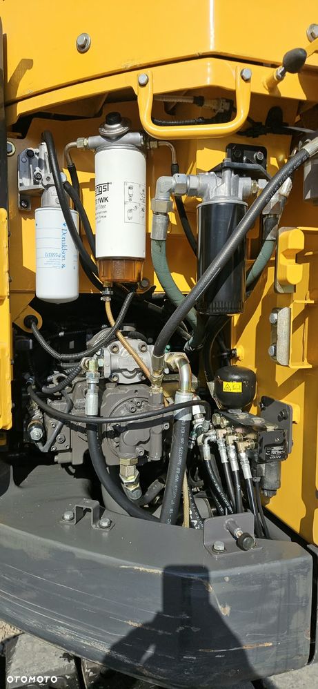 Volvo ECR 145DL - 23