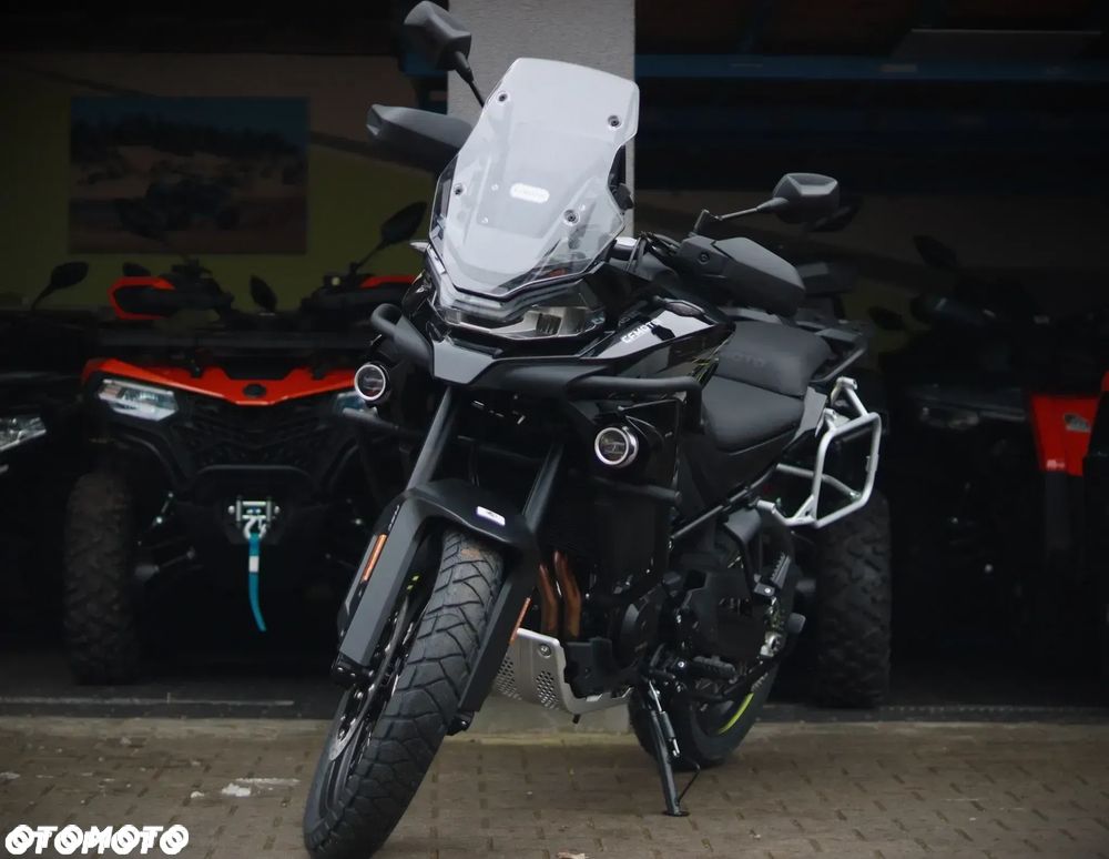 CFMoto MT - 3