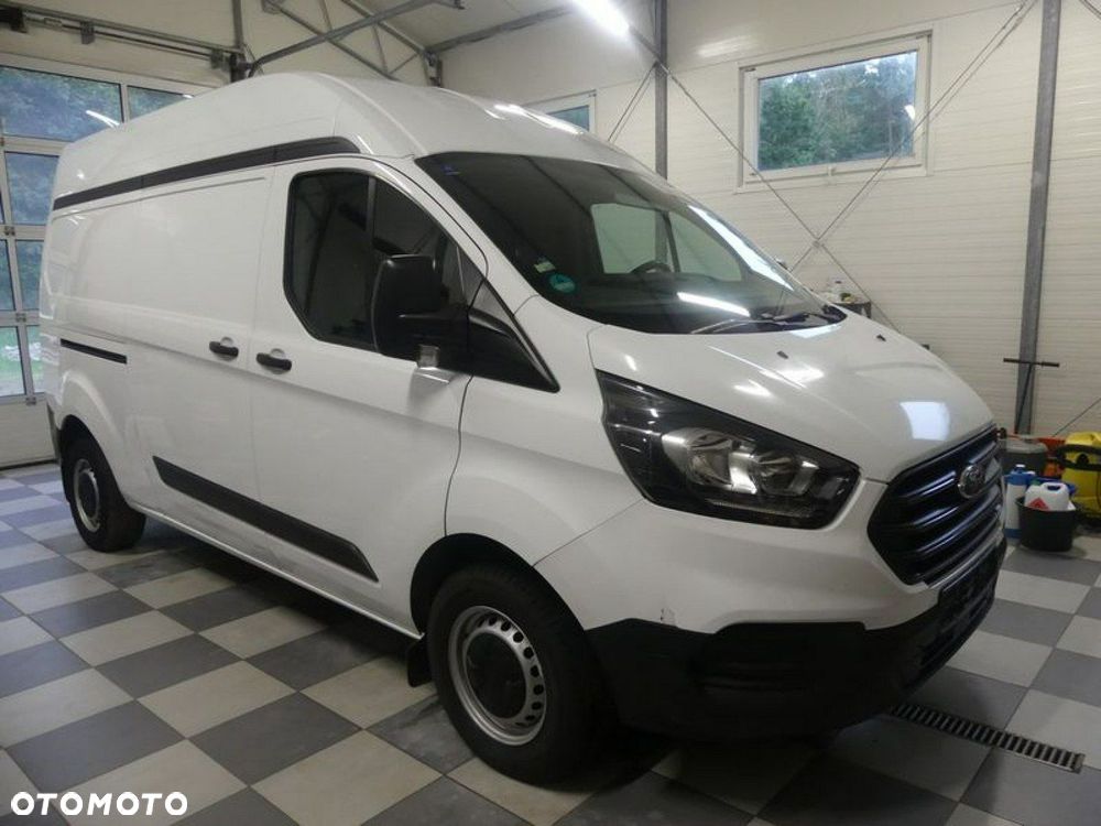 Ford Transit Custom - 1