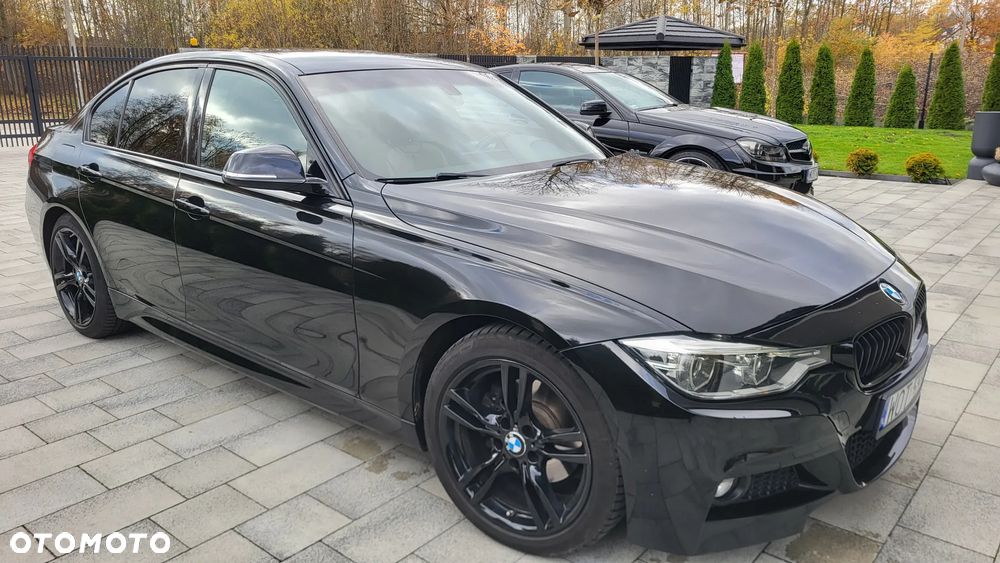 BMW Seria 3 330e iPerformance M Sport - 8
