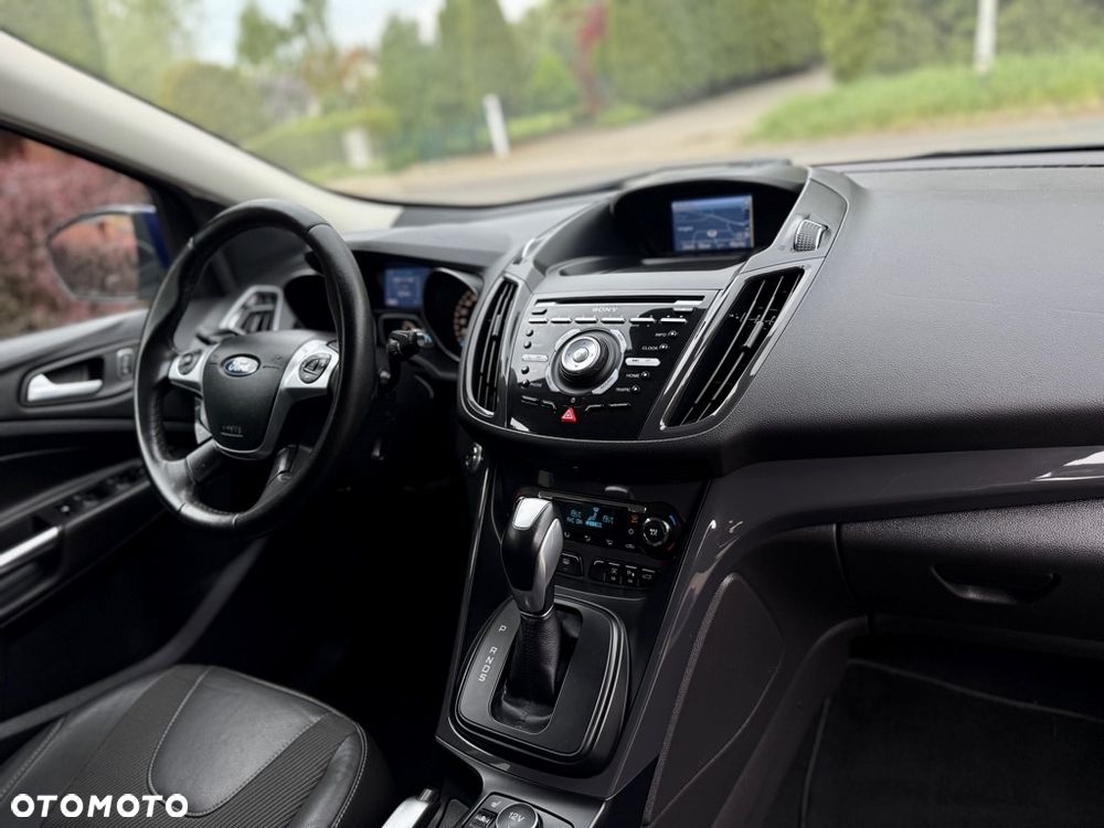 Ford Kuga 2.0 TDCi 4x4 Titanium - 36