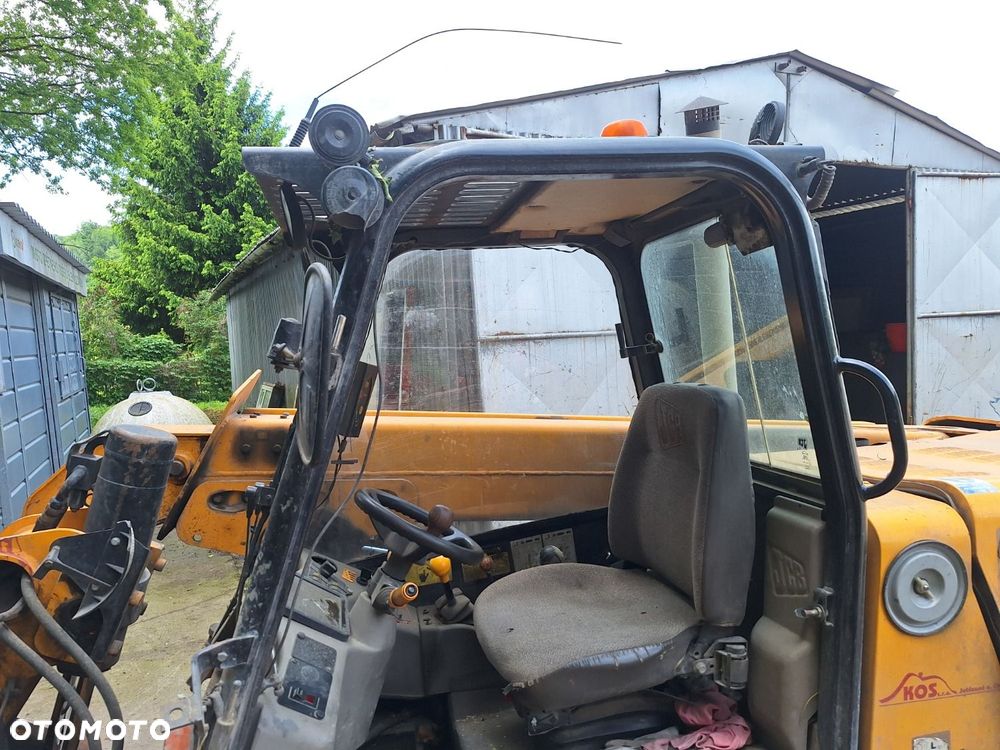 JCB 520-50 4X4 - 28