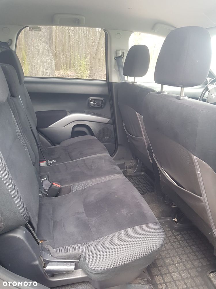 Mitsubishi Outlander 2.0 DID Intense - 10