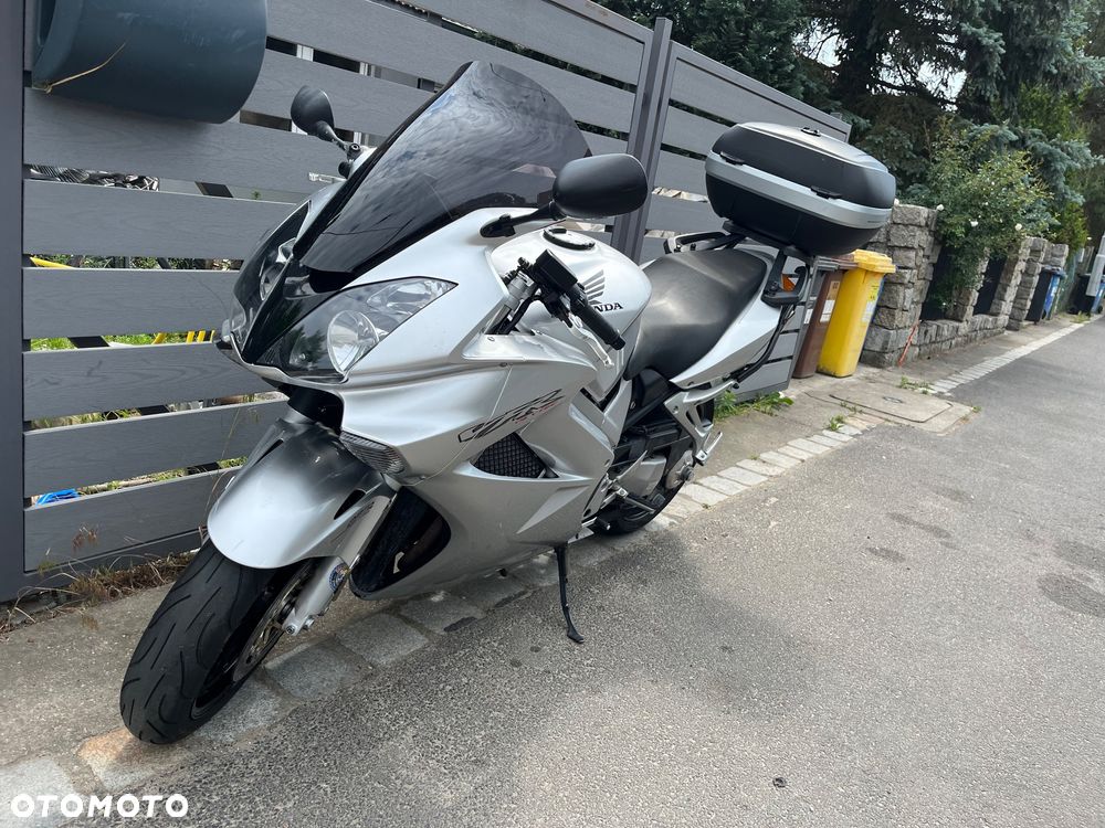 Honda VFR - 7