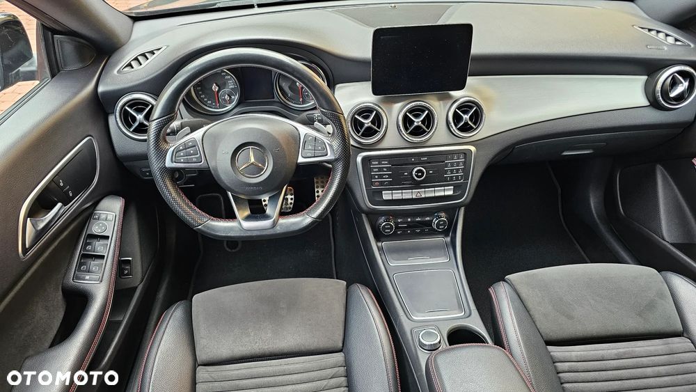Mercedes-Benz CLA 200 d 4Matic 7G-DCT AMG Line - 29