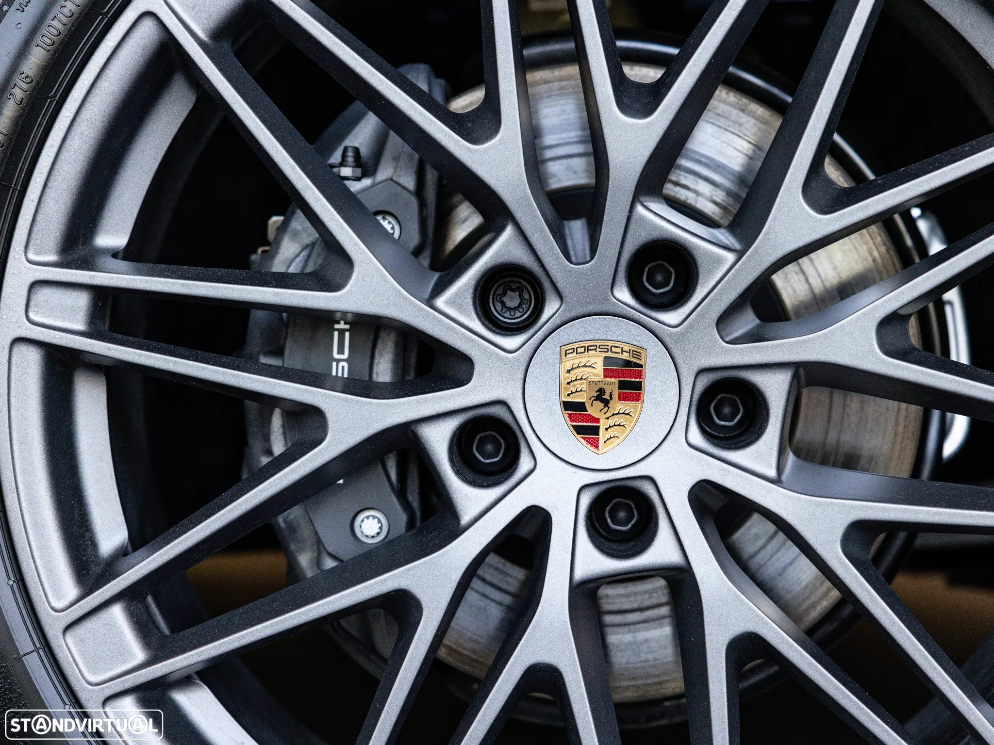 Porsche Macan Electric 4 - 11