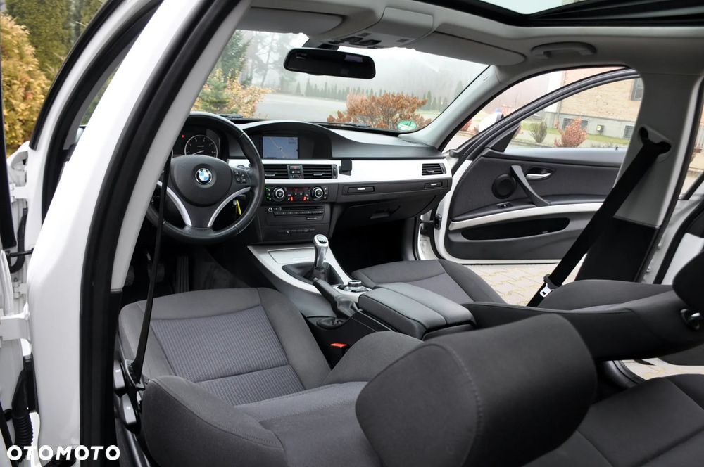 BMW Seria 3 - 27