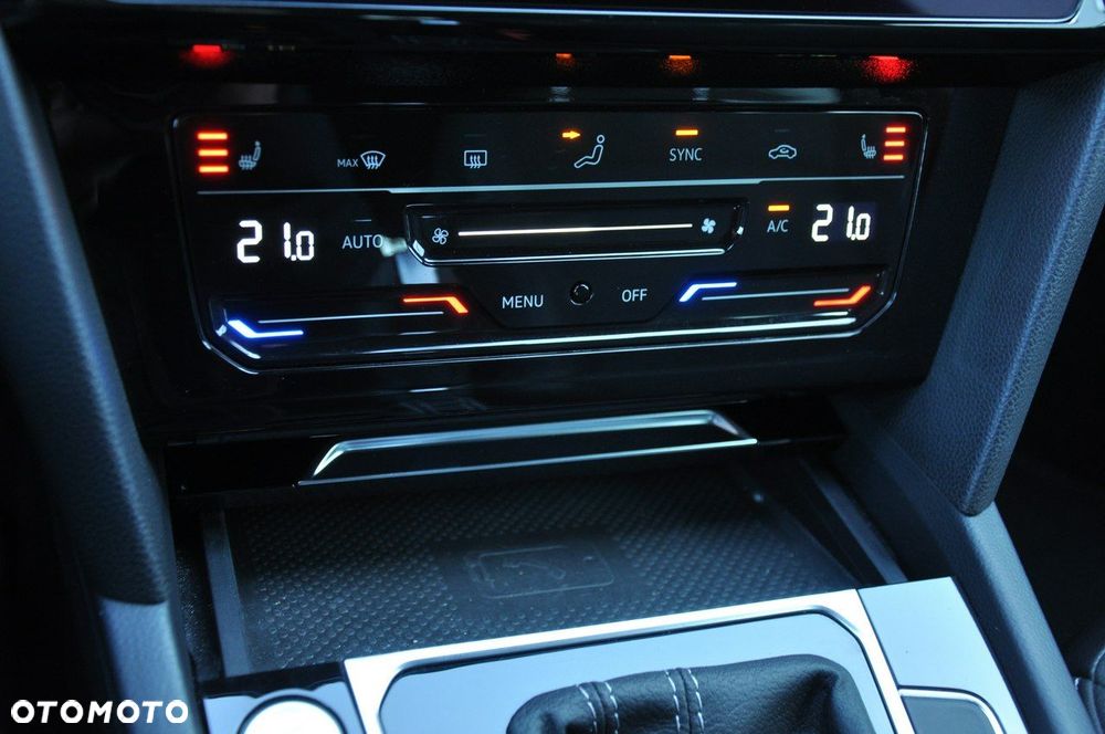 Volkswagen Arteon 2.0 TSI DSG R-Line Edition - 19