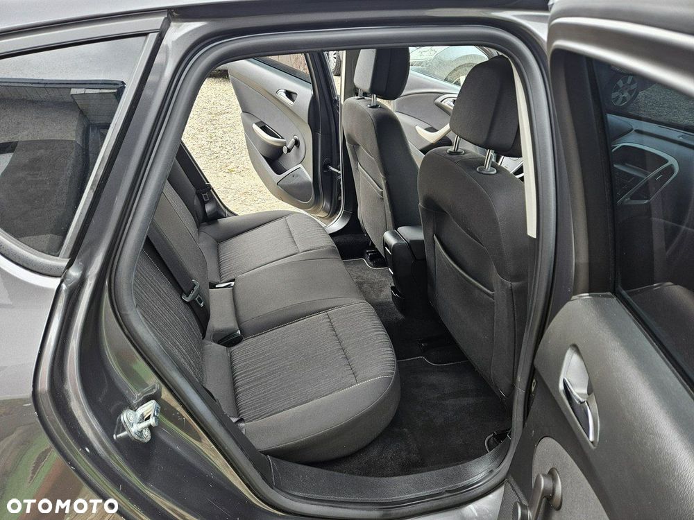 Opel Astra - 11