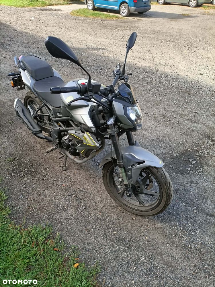 Benelli BN 125