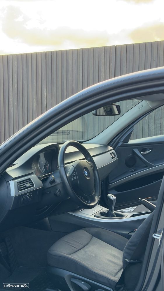 BMW 320 d - 9