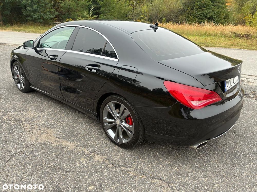 Mercedes-Benz CLA 180 Urban - 2