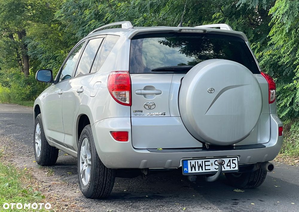 Toyota RAV4 2.0 VVT-i Premium - 4