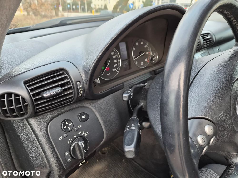 Mercedes-Benz Klasa C 180 Kompressor - 13