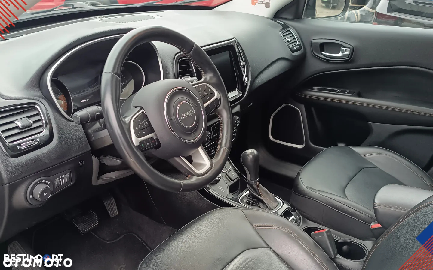 Jeep Compass - 8