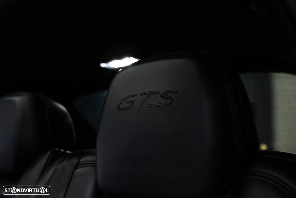 Porsche Cayenne GTS Tiptronic S - 26