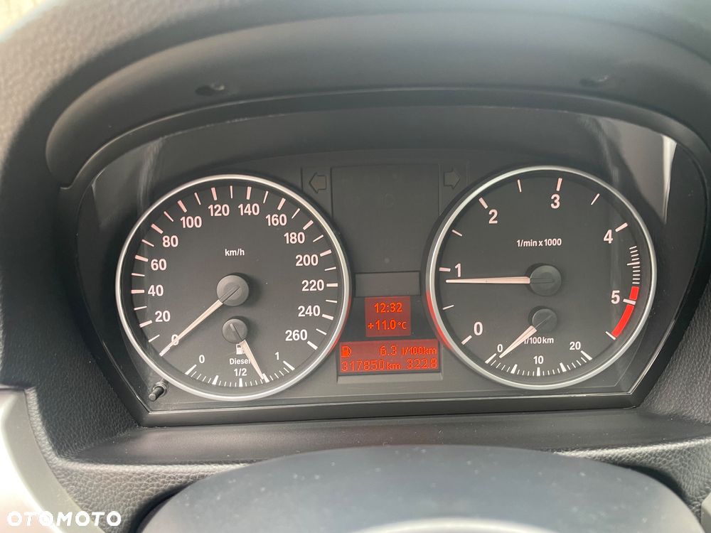 BMW Seria 3 320d - 34