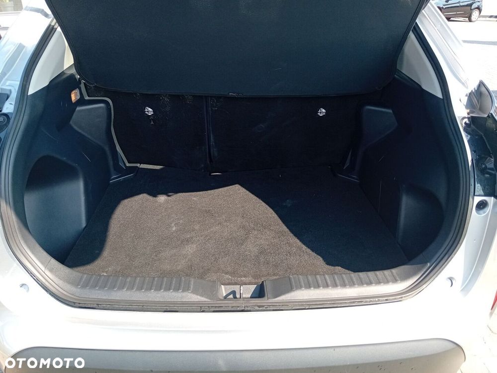 Toyota Yaris Cross Hybrid 1.5 Comfort - 17
