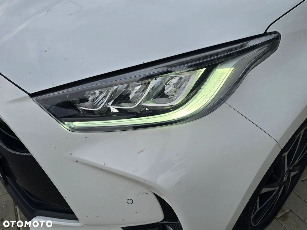 Toyota Yaris Hybrid 1.5 Style - 11