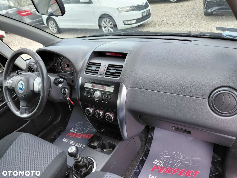 Fiat Sedici - 13
