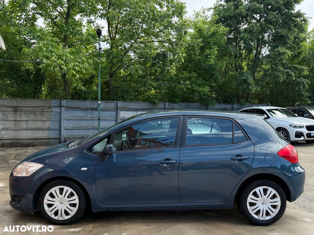 Toyota Auris - 4