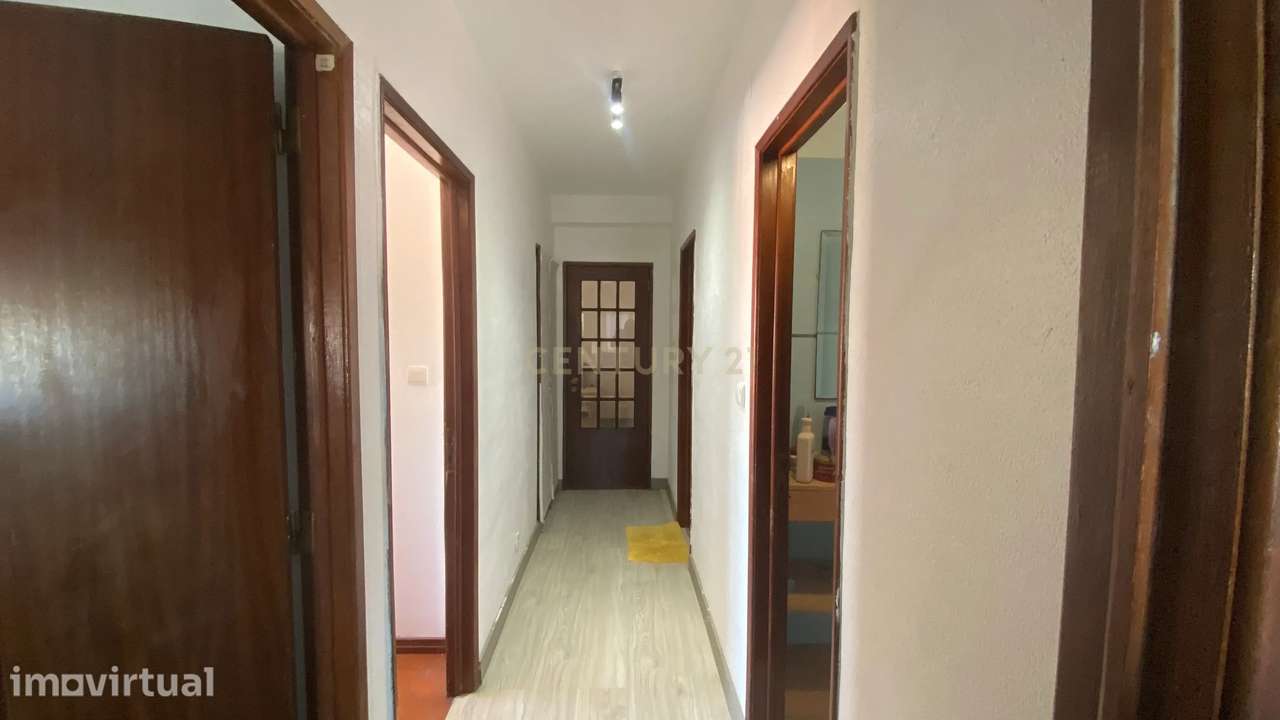 Apartamento T3 em Setúbal com Vista e Localização Central - Grande imagem: 4/16